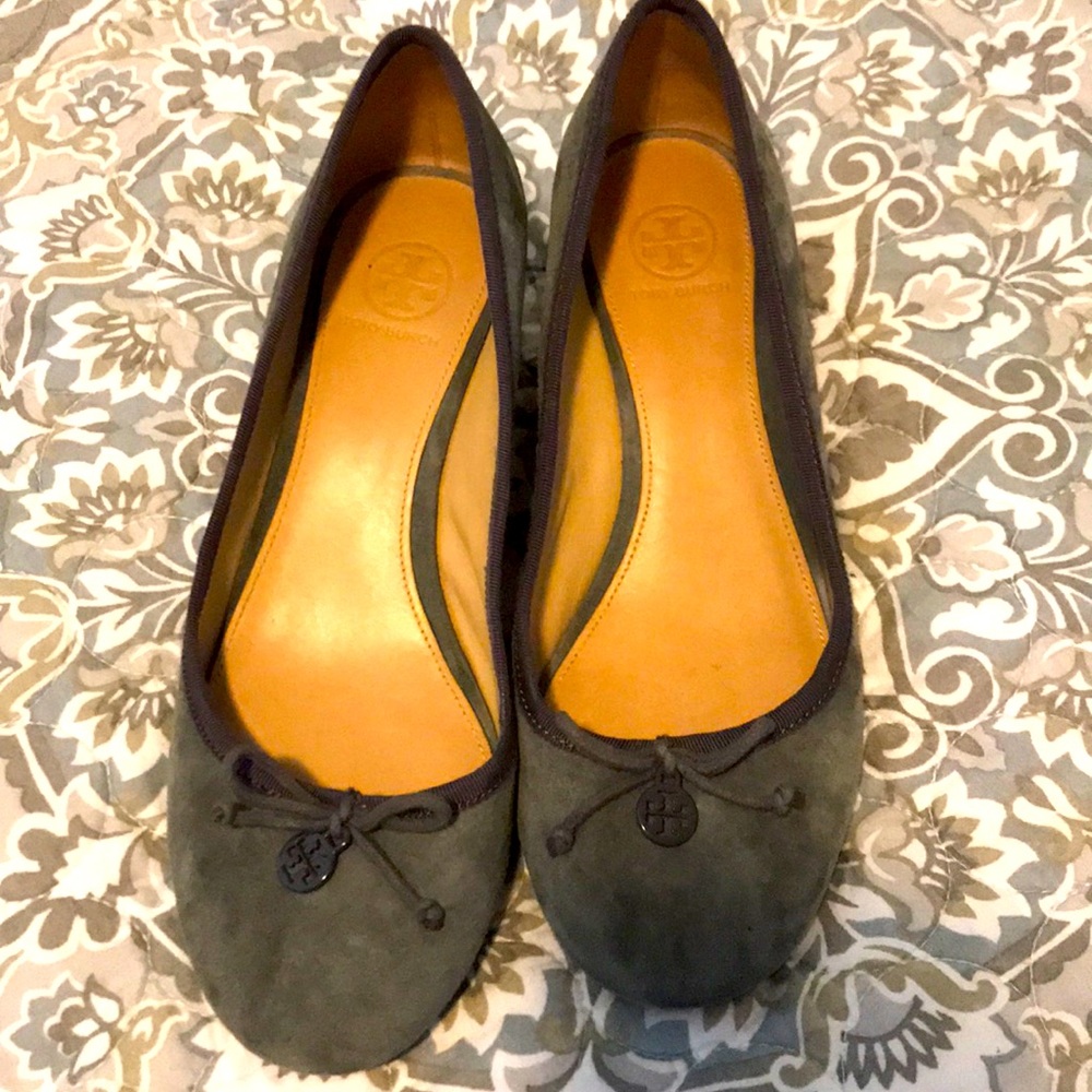 Grey suede Tory Burch wedges